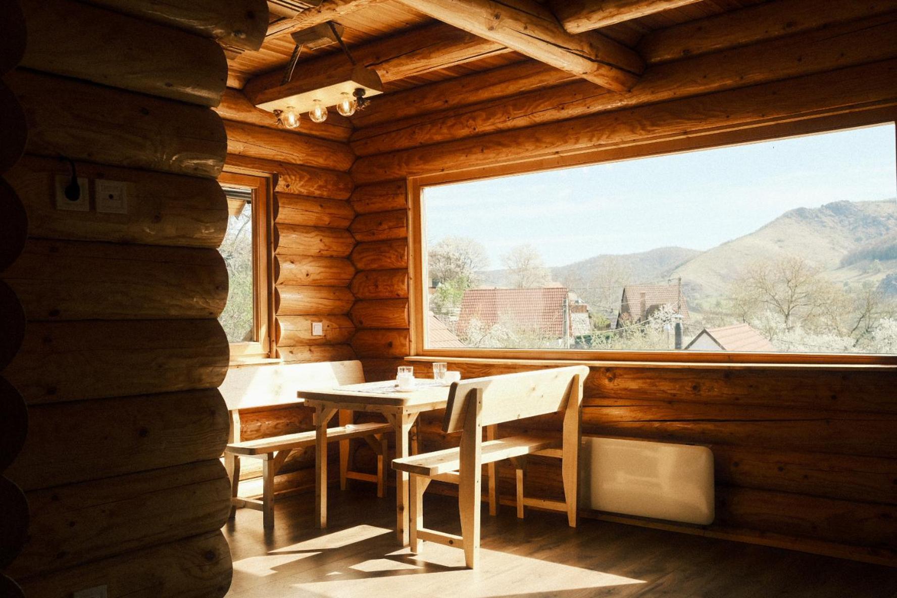 Long Rock Chalet *